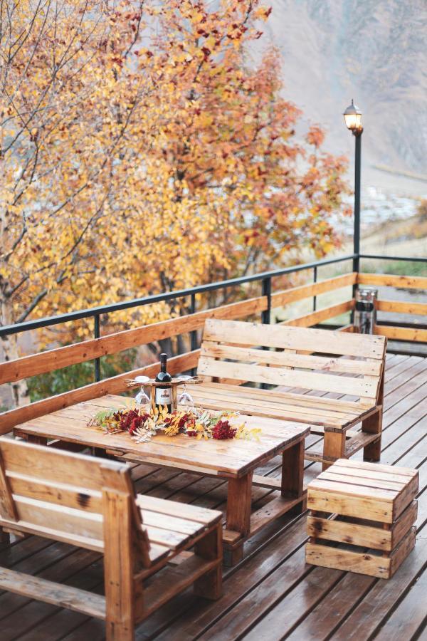 My Space Kazbegi Extérieur photo