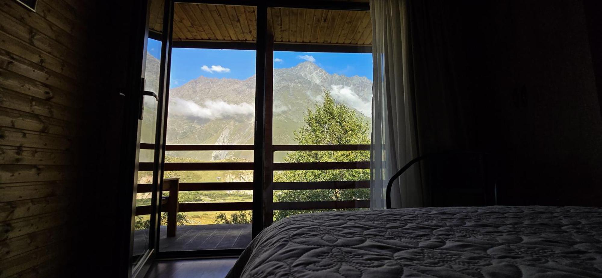 My Space Kazbegi Extérieur photo